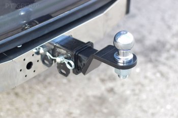 17 149 р. Фаркоп Petroil Tuning (съемный квадрат) Toyota Fortuner AN160 дорестайлинг (2015-2020) (с нержавеющей накладкой)  с доставкой в г. Керчь. Увеличить фотографию 2