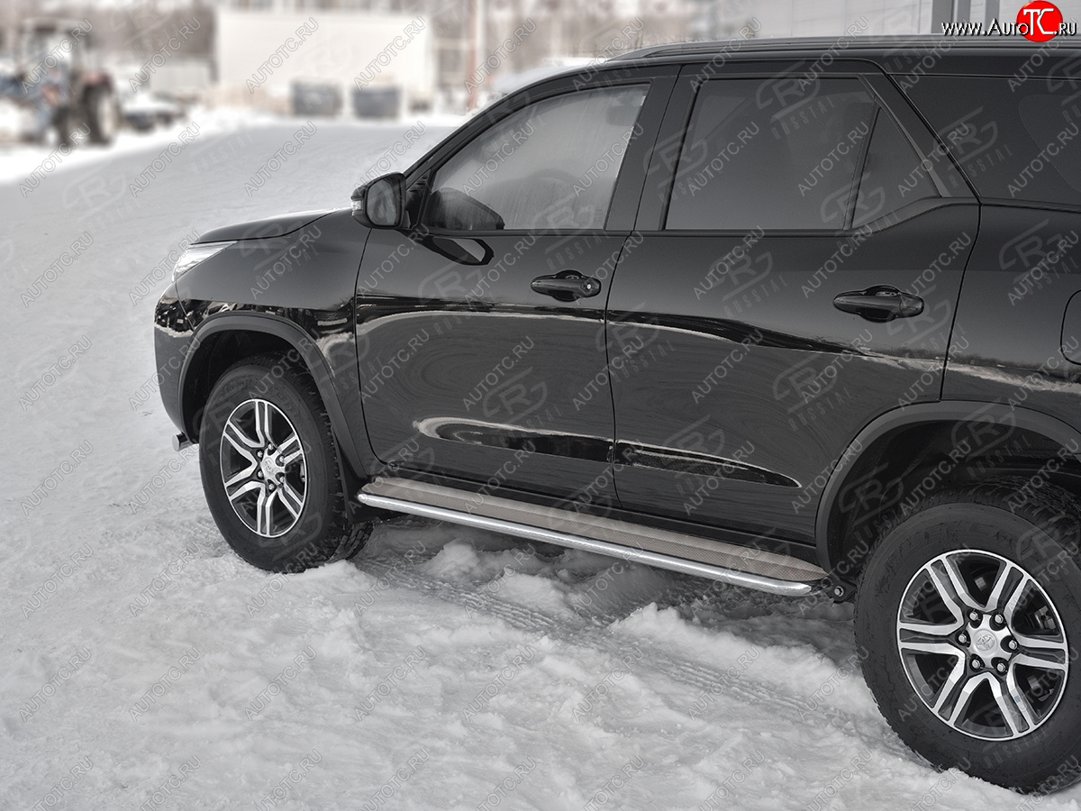 35 549 р. Порожки для ног SLITKOFF (Ø42 мм)  Toyota Fortuner  AN160 (2020-2025) рестайлинг (Лист - нержавейка, профиль - нержавейка)  с доставкой в г. Керчь