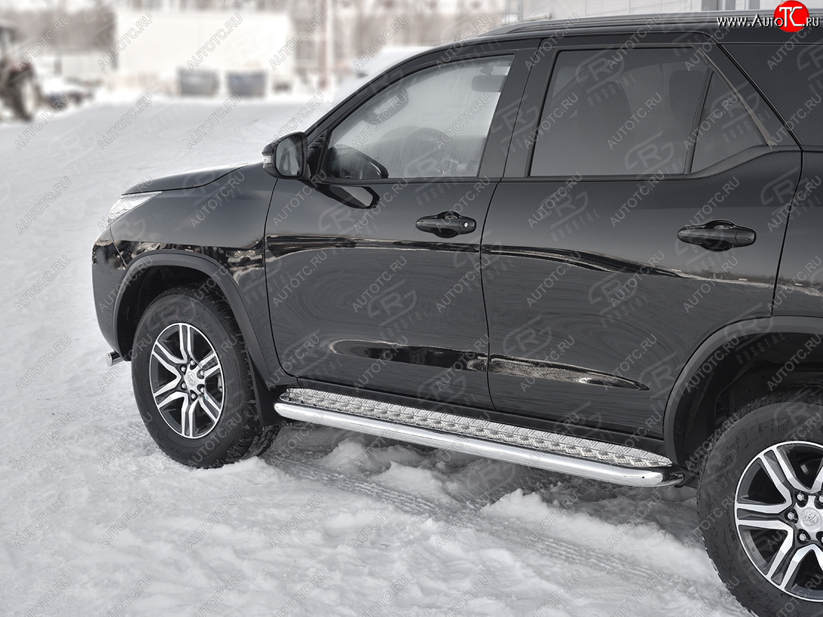 30 799 р. Порожки для ног SLITKOFF (Ø63 мм)  Toyota Fortuner  AN160 (2020-2025) рестайлинг (лист - алюминий, профиль - углеродистая сталь)  с доставкой в г. Керчь