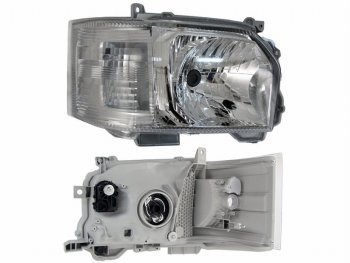 Правая фара SAT Toyota Hiace  H200 (2013-2017) минивэн (Япония) 3-ий рестайлинг