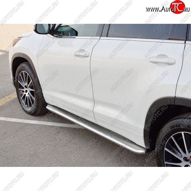 38 699 р. Широкая защита порогов с трубой диаметром 42 мм SLITKOFF v3  Toyota Highlander  XU50 (2013-2017) дорестайлинг  с доставкой в г. Керчь