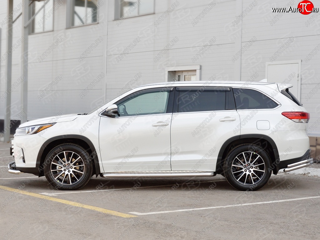 32 849 р. Порожки для ног (Ø63) SLITKOFF  Toyota Highlander  XU50 (2013-2017) дорестайлинг (лист - алюминий, профиль - нержавейка)  с доставкой в г. Керчь