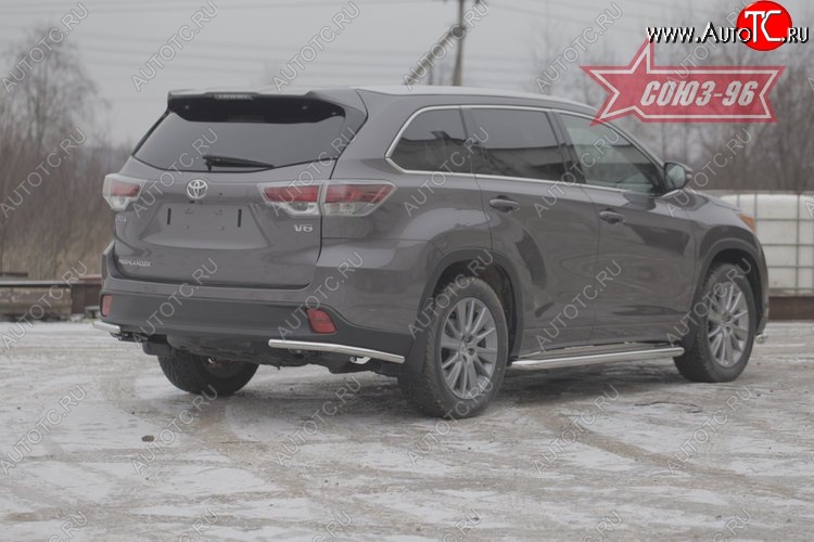 8 864 р. Защита заднего бампера из боковых уголков Souz-96 (d42) Toyota Highlander XU50 дорестайлинг (2013-2017)  с доставкой в г. Керчь