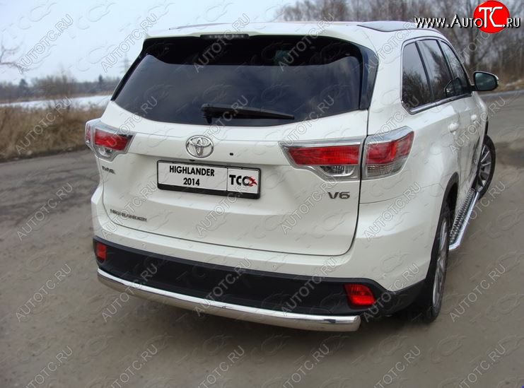 23 899 р. Защита заднего бампера (овальная) ТСС (нержавейка d75х42 мм) Toyota Highlander XU50 дорестайлинг (2013-2017)  с доставкой в г. Керчь