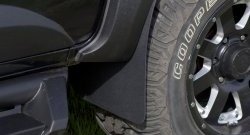 3 399 р. Брызговики под расширители колесных арок с выносом 25 мм RA Toyota Hilux AN120 дорестайлинг (2016-2020)  с доставкой в г. Керчь. Увеличить фотографию 4