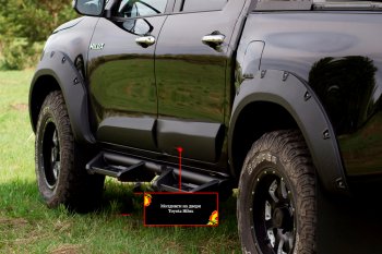Молдинг двери RA (задний левый) Toyota Hilux  AN120 (2016-2020) дорестайлинг (Поверхность шагрень)