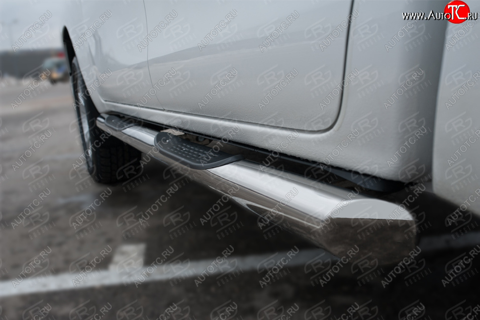 24 549 р. Защита порогов (Ø76 мм с накладкой) SLITKOFF  Toyota Hilux  AN120 (2020-2025) 2-ой рестайлинг (торцы со скосами 45°, полированная нержавейка)  с доставкой в г. Керчь
