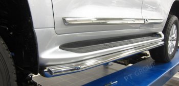 31 319 р. Защита порогов из трубы Ø63 Petroil Tuning  Toyota Land Cruiser  200 (2015-2021) 2-ой рестайлинг (Нержавеющая полированная сталь)  с доставкой в г. Керчь. Увеличить фотографию 3