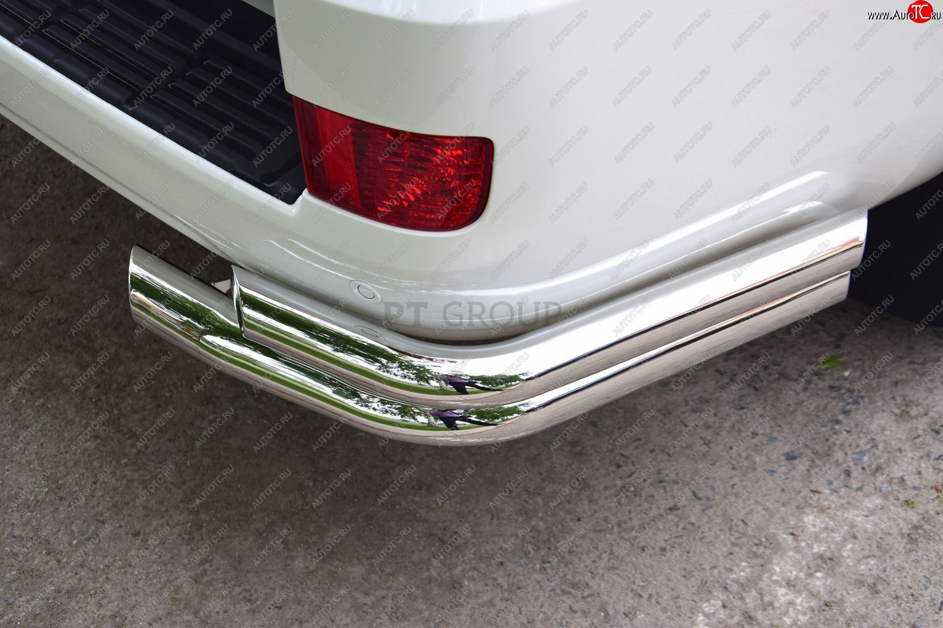 27 269 р. Защита заднего бампера Petroil Tuning (уголки двойные, d63/51)  Toyota Land Cruiser  200 (2015-2021) 2-ой рестайлинг (Нержавеющая полированная сталь)  с доставкой в г. Керчь