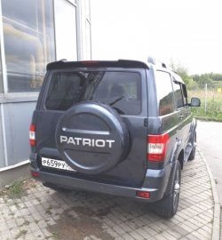 5 399 р. Непродувной спойлер-козырёк Ralex-Tuning V2 (со стоп сигналом) Уаз Патриот 3163 5-дв. 1-ый рестайлинг (2014-2016) (Неокрашенный)  с доставкой в г. Керчь. Увеличить фотографию 24