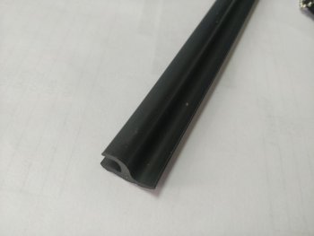 319 р. Универсальный уплотнитель FlexLine (16 mm U-LIP с хром полосой, 1 погонный метр) KIA Optima 2 MG седан (2005-2010)  с доставкой в г. Керчь. Увеличить фотографию 3