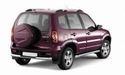 18 469 р. Защита порогов из трубы Ø63 Petroil Tuning Chevrolet Niva 2123 рестайлинг (2009-2020) (Нержавеющая полированная сталь)  с доставкой в г. Керчь. Увеличить фотографию 3