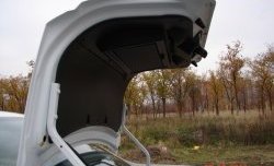 3 699 р. Обшивка крышки багажника Кураж Лада Гранта Спорт 2190 седан рестайлинг (2023-2025) (Без знака аварийной остановки)  с доставкой в г. Керчь. Увеличить фотографию 3