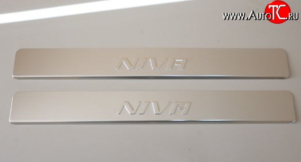 649 р. Накладки на порожки автомобиля M-VRS (нанесение надписи методом штамповки) Лада нива 4х4 2121 Бронто 3 дв. 1-ый рестайлинг (2017-2019)  с доставкой в г. Керчь