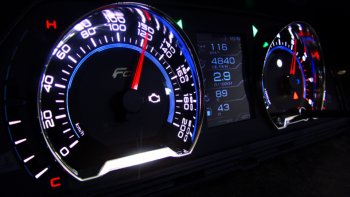 Комбинация приборов Ferrum GF 826 хром Лада нива 4х4 2121 3 дв. 1-ый рестайлинг (2019-2021) (Хром)