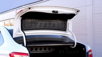 1 729 р. Внутренняя облицовка крышки багажника PT GROUP с надписью (ABS) LADA Vesta 2015- Лада Веста 2180 седан дорестайлинг (2015-2023)  с доставкой в г. Керчь. Увеличить фотографию 2