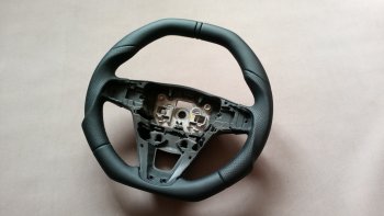 7 249 р. Руль AMperformance Лада Веста 2180 седан дорестайлинг (2015-2023) (Верхний и нижний скос руля, Материал оплётки: экокожа наппа + перфорация, Цвет прострочки: чёрный, Цвет нулевой метки: чёрный)  с доставкой в г. Керчь. Увеличить фотографию 5