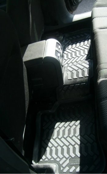1 739 р. Коврики салона Aileron (3D с подпятником) Volkswagen Passat B6 седан (2005-2011)  с доставкой в г. Керчь. Увеличить фотографию 4