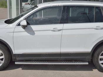 19 399 р. Пороги труба 120х60 овал с проступью Russtal Volkswagen Tiguan Mk2 дорестайлинг (2016-2020)  с доставкой в г. Керчь. Увеличить фотографию 2