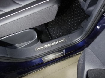 Пороги накладки задние ТСС Volkswagen Tiguan  Mk2 (2016-2022) дорестайлинг, рестайлинг (нержавейка шлифованная, надпись Tiguan)