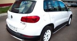 12 299 р. Защита порогов из круглой трубы диаметром 63 мм (Track & Field) Russtal Volkswagen Tiguan NF рестайлинг (2011-2017) (Защита порогов с со скосами на торцах (вариант 1))  с доставкой в г. Керчь. Увеличить фотографию 2