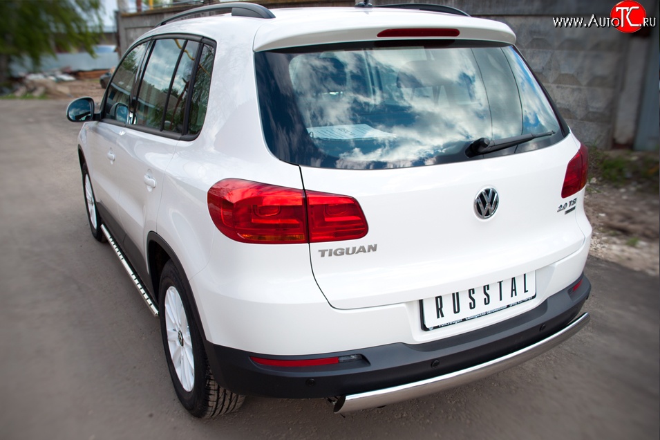 11 599 р. Защита заднего бампера (Ø75x42 мм, нержавейка) Russtal Volkswagen Tiguan NF рестайлинг (2011-2017)  с доставкой в г. Керчь
