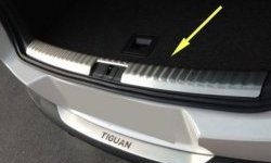 4 749 р. Металлический порожек в багажник автомобиля СТ Volkswagen Tiguan NF рестайлинг (2011-2017)  с доставкой в г. Керчь. Увеличить фотографию 2