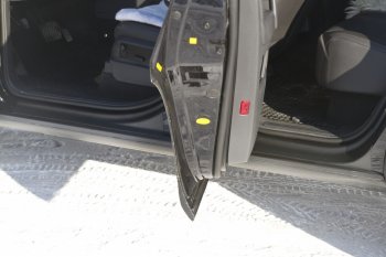 1 459 р. Накладки на внутренние пороги задних дверей RA Volkswagen Touareg GP рестайлинг (2006-2010)  с доставкой в г. Керчь. Увеличить фотографию 2