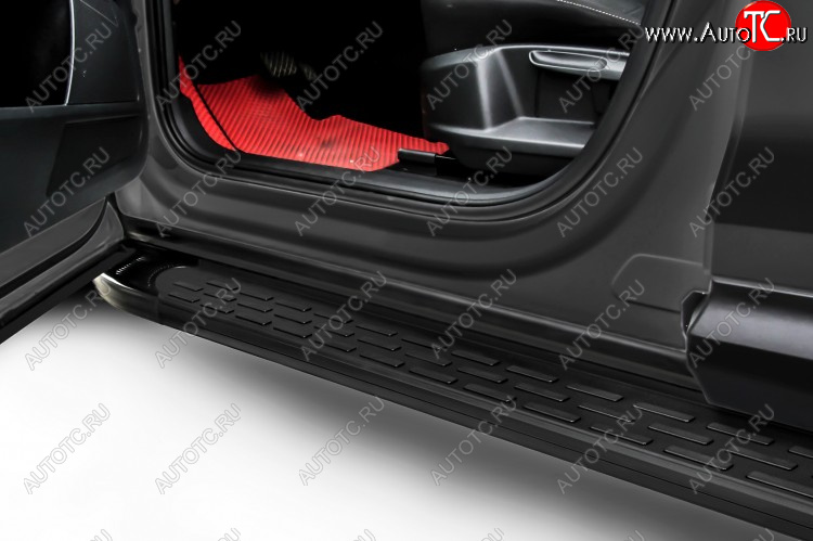 17 749 р. Пороги алюминиевые Slitkoff Volkswagen Touareg NF дорестайлинг (2010-2014) (Premium Black)  с доставкой в г. Керчь