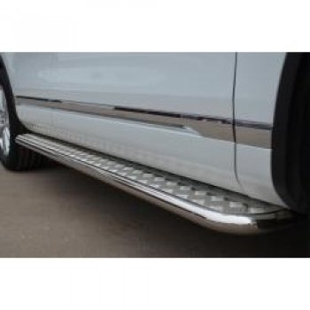 Широкая защита порогов с трубой d42 мм SLITKOFF v3 Volkswagen Touareg NF дорестайлинг (2010-2014)