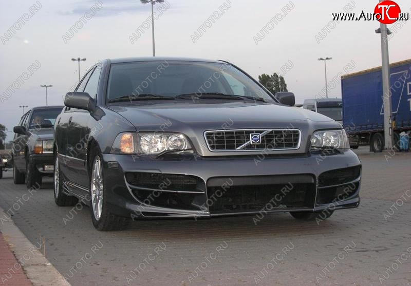25 899 р. Передний бампер R1 Volvo S40 VS седан дорестайлинг (1996-2000)  с доставкой в г. Керчь